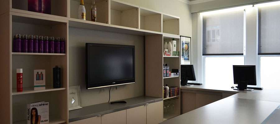 Comment éviter que votre meuble TV mural ne prenne pas trop de place dans votre salon